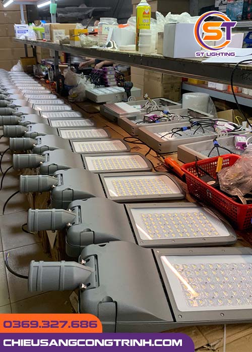 DD14 a Đèn đường DD14 mặt trước